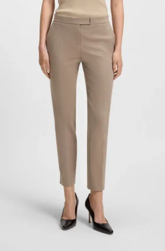 Schmal geschnittene Hose aus Stretchstoff