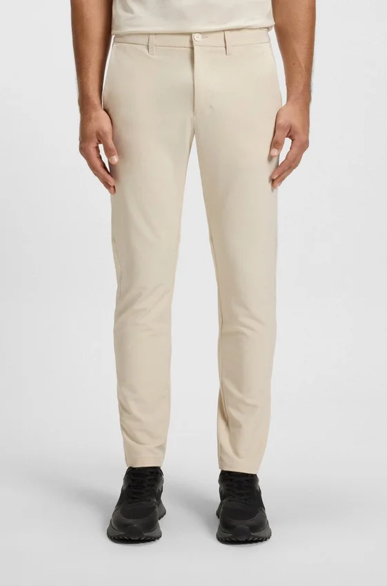 Schmal geschnittene Hose aus wasserabweisendem Stretchstoff Schmal geschnittene Hose aus wasserabweisendem Stretchstoff