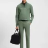 Schmal geschnittene Hose aus wasserabweisendem Stretchstoff Schmal geschnittene Hose aus wasserabweisendem Stretchstoff