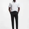 Schmal geschnittene Hose aus wasserabweisendem Stretchstoff Schmal geschnittene Hose aus wasserabweisendem Stretchstoff