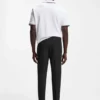 Schmal geschnittene Hose aus wasserabweisendem Stretchstoff Schmal geschnittene Hose aus wasserabweisendem Stretchstoff