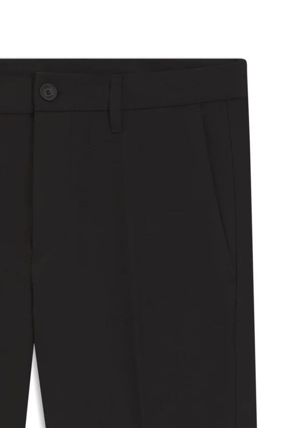 Schmal geschnittene Hose aus wasserabweisendem Stretchstoff Schmal geschnittene Hose aus wasserabweisendem Stretchstoff