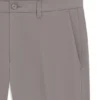 Schmal geschnittene Hose aus wasserabweisendem Stretchstoff Schmal geschnittene Hose aus wasserabweisendem Stretchstoff