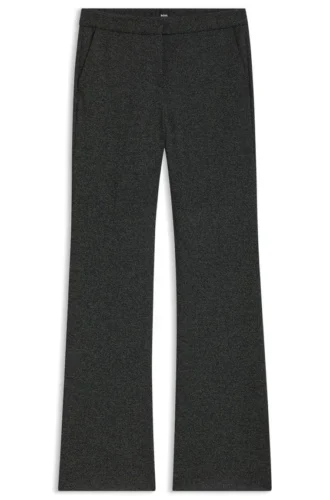 Schmal geschnittene Hose mit ausgestelltem Bein