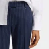Schmal geschnittene Hose mit Nadelstreifen