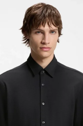 Schmal geschnittenes Hemd aus Performance-Stretch-Jacquard