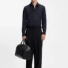 Schmal geschnittenes Hemd aus Performance-Stretch-Jacquard Schmal geschnittenes Hemd aus Performance-Stretch-Jacquard