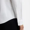 Schmal geschnittenes Hemd aus Stretch-Baumwoll-Canvas Schmal geschnittenes Hemd aus Stretch-Baumwoll-Canvas