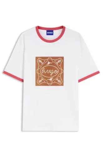 Schmal geschnittenes Ringer-T-Shirt aus Baumwolle mit grafischem Print