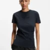 Schmal geschnittenes T-Shirt aus merzerisierter Baumwolle mit farblich abgestimmtem Aufdruck