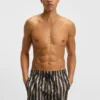Schnelltrocknende Badeshorts mit Allover-Print