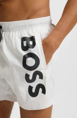 Schnelltrocknende Badeshorts mit vertikalem Logo-Print