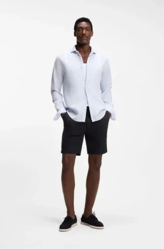 Shorts aus Leinenmischung in moderner Passform