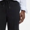 Shorts aus Leinenmischung in moderner Passform