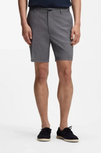Shorts aus Stretch-Baumwolle in moderner Passform