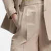 Shorts in lockerer Passform