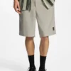 Shorts in lockerer Passform mit Hahnentrittmuster