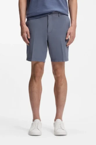 Shorts in Modern-Fit aus Stretch-Baumwolltwill