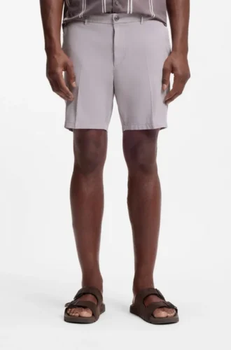 Shorts in Modern-Fit aus Stretch-Baumwolltwill