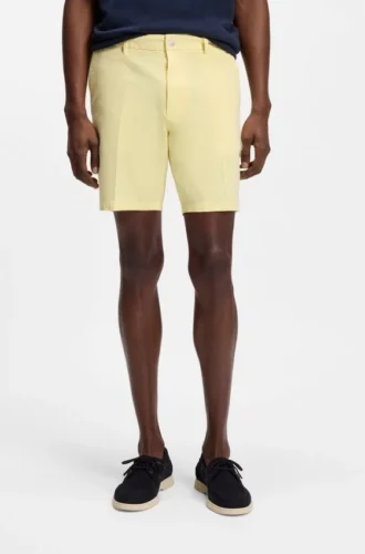 Shorts in Modern-Fit aus Stretch-Baumwolltwill