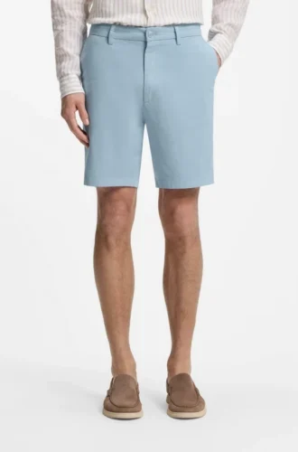 Shorts in Modern-Fit aus Stretch-Baumwolltwill