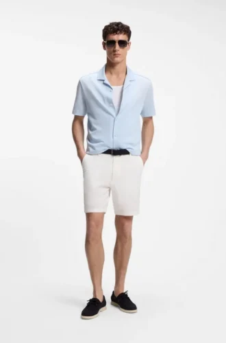 Shorts in Modern-Fit aus Stretch-Baumwolltwill