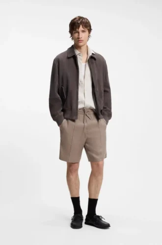 Shorts mit geradem Schnitt aus einer Leinenmischung