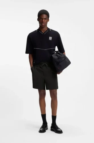 Shorts mit Kontrastpaspeln und wasserabweisender Ausrüstung