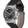Silberfarbene Chronographenuhr mit schwarzem Lederarmband