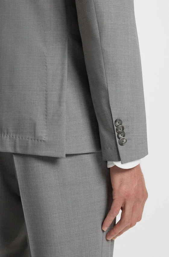Slim-Fit-Anzug mit feinem Muster aus Stretch-Bekleidung Slim-Fit-Anzug mit feinem Muster aus Stretch-Bekleidung