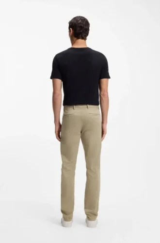 Slim-Fit-Chinos aus Stretch-Baumwollsatin