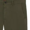 Slim-Fit-Chinos aus Stretch-Baumwollsatin Slim-Fit-Chinos aus Stretch-Baumwollsatin
