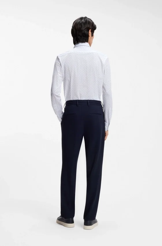 Slim-Fit-Hemd aus italienischem Performance-Stretch-Jersey Slim-Fit-Hemd aus italienischem Performance-Stretch-Jersey
