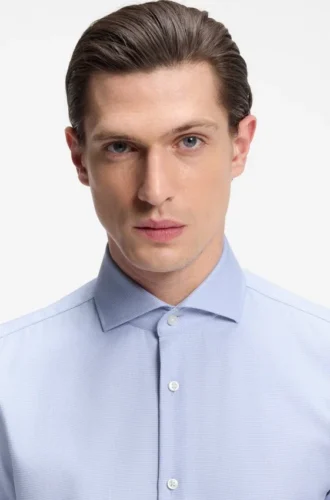 Slim-Fit-Hemd aus strukturierter, knitterfreier Baumwolle