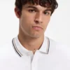 Slim-Fit-Polohemd aus Baumwolle mit gestreiftem Kragen