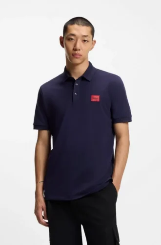 Slim-Fit-Poloshirt aus Baumwollpiqué mit rotem Logo-Label