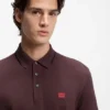 Slim-Fit-Poloshirt aus Baumwollpiqué mit rotem Logo-Label