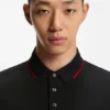 Slim-Fit-Poloshirt aus Baumwollpiqué mit rotem Logo-Label