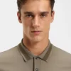 Slim-Fit-Poloshirt aus merzerisierter Baumwolle mit strukturierten Details
