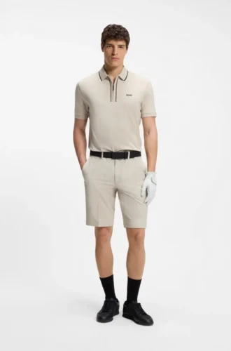 Slim-Fit-Shorts aus wasserabweisendem Stretchstoff