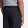 Slim-Fit-Shorts aus wasserabweisendem Stretchstoff