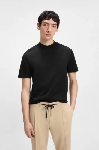 Slim-Fit-T-Shirt mit Stehkragen aus Stretch-Baumwolle