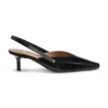 Slingback-Pumps aus poliertem Leder
