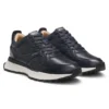 Sneaker aus brüniertem Leder Sneaker aus brüniertem Leder