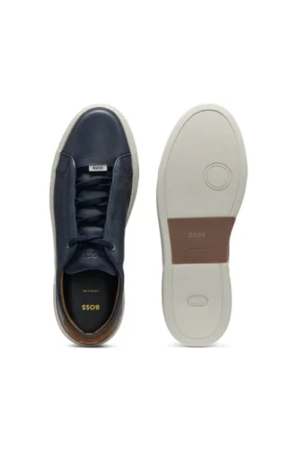 Sneaker aus Leder mit Fersenlasche aus Wildleder