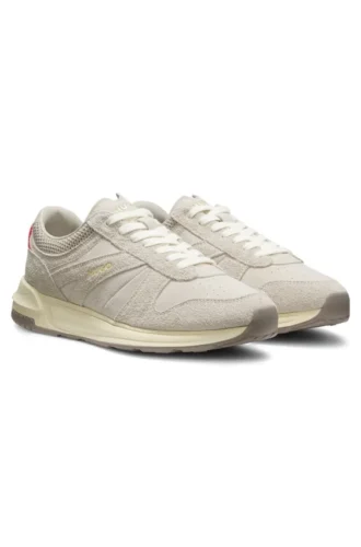 Sneaker aus strukturiertem Wildleder mit Logo-Details