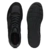 Sneaker aus verschiedenen Materialien mit offenem Mesh