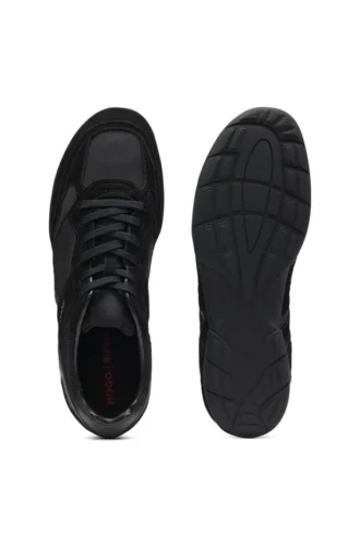 Sneaker aus verschiedenen Materialien mit offenem Mesh