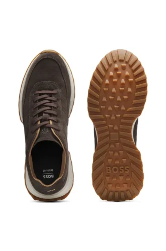 Sneaker aus Wildleder mit Perforationen