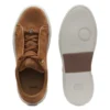 Sneaker aus Wildleder mit verstecktem Keilabsatz Sneaker aus Wildleder mit verstecktem Keilabsatz